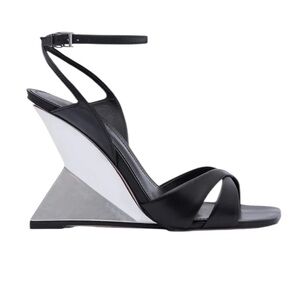 SCHUTZ Jill Sandal in Black and chrome size 6